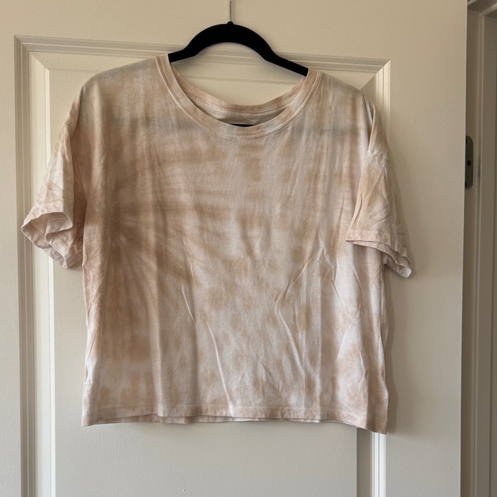 Old Navy Cream Tie-Dye Short Sleeve Tee